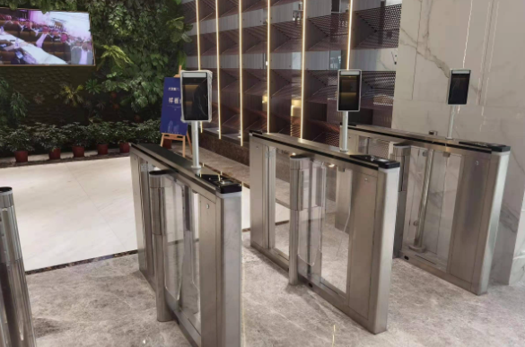 園區(qū)門禁管理系統(tǒng)為園區(qū)安全、考勤、應(yīng)急調(diào)度提供支持